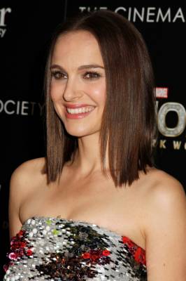 Natalie Portman Colors Her Locks The Perfect Shade Of Chocolate Brown.